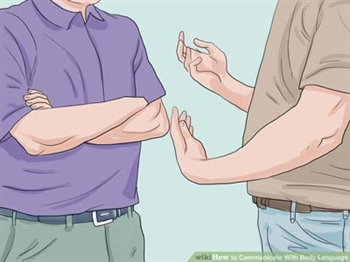 مطلب مرتبط: 6 ترفند زبان بدن که تسلط بر آنها سخت است ولی ماندگار اند 