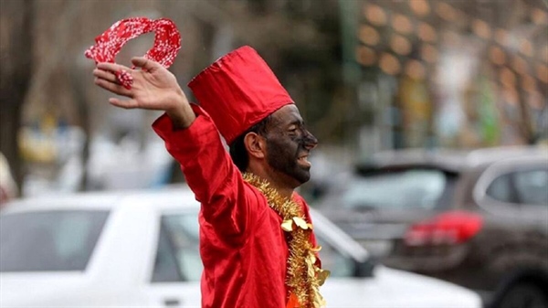 حاجی فیروز؛ نماد شادی و سنت نوروزی