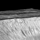مریخ نورد Curiosity در تلاش برای نمونه برداری از آب روی مریخ