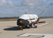 حضور سوال برانگیز یک هواپیمای فضایی برای مدت طولانی در مدار زمین