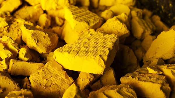 کیک زرد؛ اکسید اورانیوم تغلیظ شده و کاربردهای آن