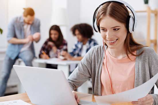 روش تدریس زبان انگلیسی به نوجوانان (16 ترفند موثر)