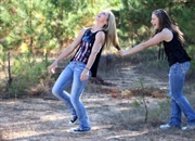 مکالمه انگلیسی بین دو دوست (۱۰۰ جمله و ۱۰ مثال)