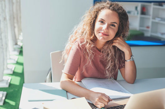 ۲۱ نکته تقویت مکالمه زبان انگلیسی با سرعت هر چه تمام تر!