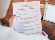 30 بهترین ترفند نوشتن رزومه به زبان انگلیسی (موفق و متفاوت)