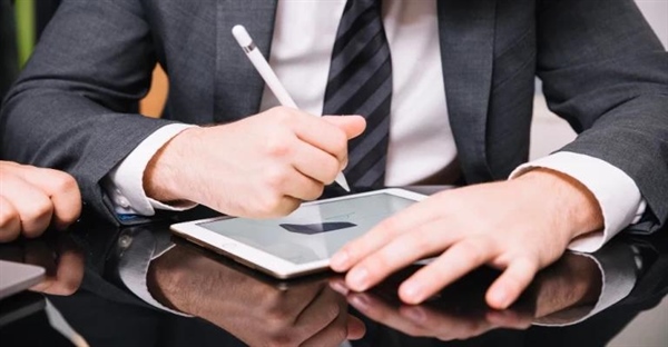 امضای الکترونیکی چیست؟ تعریف، مزایا و کاربردها