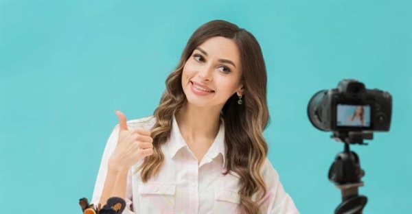 چگونه یک اینفلوئنسر مناسب پیدا کنیم؟