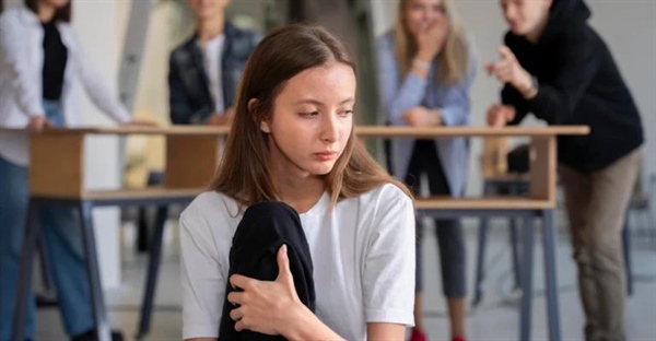 بولی و سایبر بولی یعنی چه؟