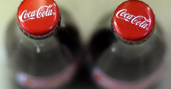 تاریخچه کوکاکولا: سفری به ریشه‌های یکی از معروف‌ترین نوشیدنی‌ها