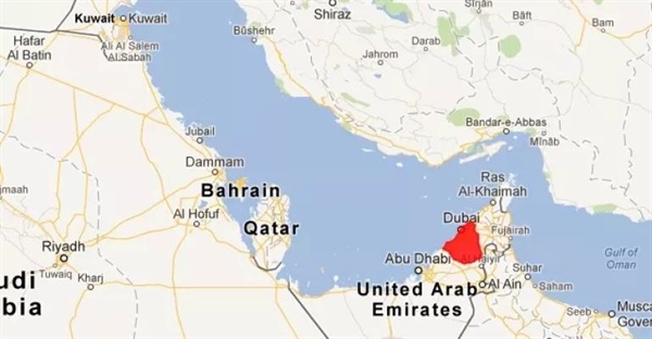 دبی کجا واقع شده است؟