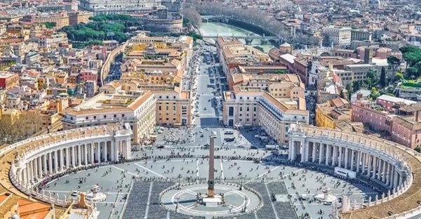 تئوکراسی چیست؟ تعریف و نمونه‌ها