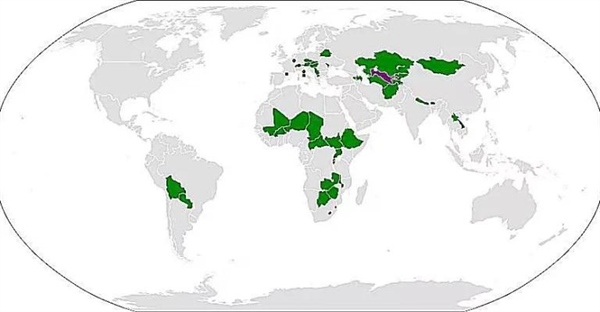 کشورهای محصور در خشکی: مشکلات و چالش ها