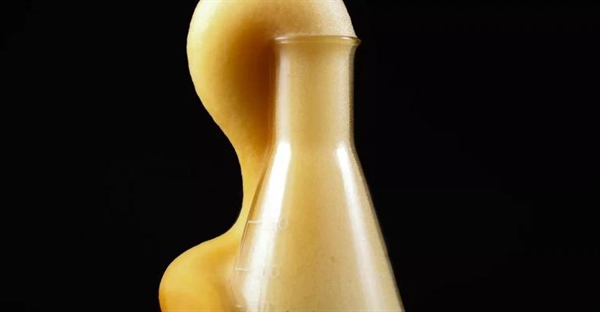 چگونه خمیردندان فیل درست کنیم؟ آموزش ساخت این فوم شگفت انگیز در خانه