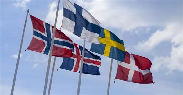 پرچم های رسمی و غیررسمی در کشورهای اسکاندیناوی