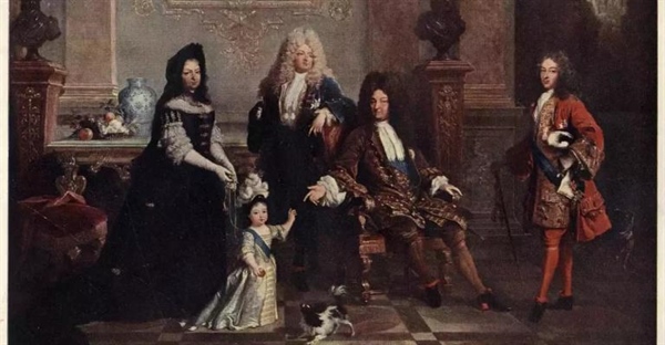 حکومت مطلقه چیست؟