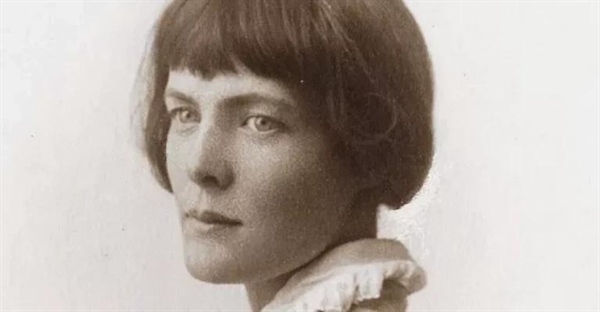 زندگینامه هیلدا دولیتل: شاعر و نویسنده خاطرات