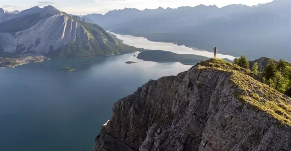 معرفی همه ی استان ها و قلمروهای کانادا