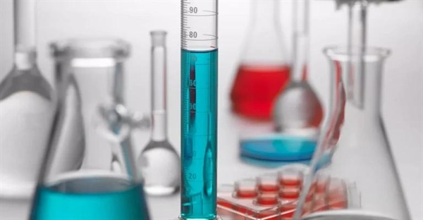 بررسی شاخه های اصلی شیمی