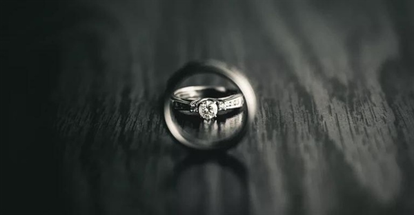 پلاتین: ویژگی ها و کاربردهای این فلز گرانبها