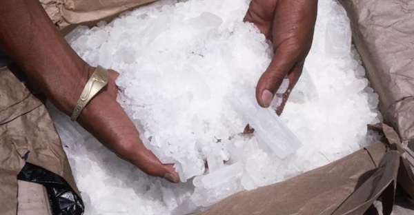 ساخت نیترات پتاسیم در خانه با مواد ساده و ایمن