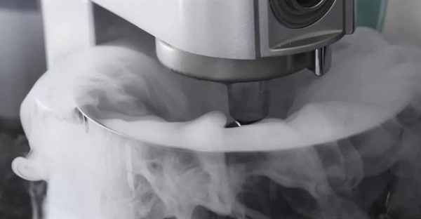 طرز تهیه بستنی با نیتروژن مایع به همراه دستورالعمل کامل