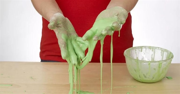 چگونه می توان اسلایم خانگی درست کرد + دستورالعمل