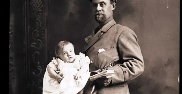 زمانی که ارسال نوزادان از طریق پست قانونی بود