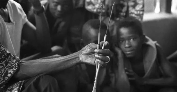 شکارچی-گردآورندگان: مردمی که بر روی زمین زندگی می کنند