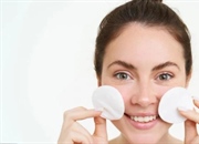 راهنمای خرید پد پاک کننده آرایش: انتخاب بهترین پد برای پوست شما