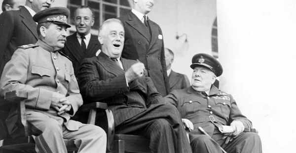 جنگ جهانی دوم: رهبران متفقین در کنفرانس تهران