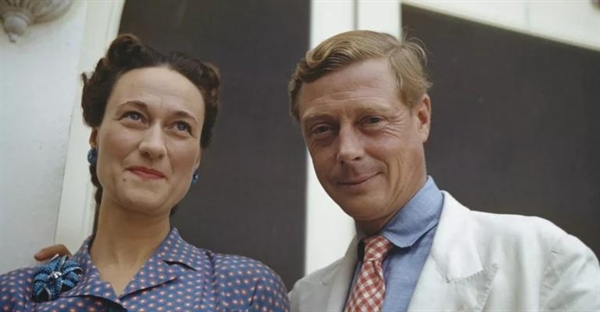 داستان عشقی که تاج و تخت را رها کرد: ادو��رد هشتم و والیس سیمپسون