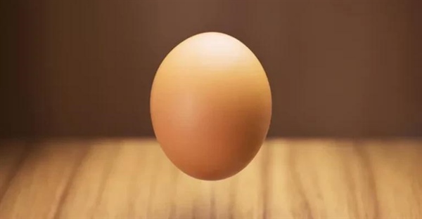 تخم مرغ لاستیکی و استخوان مرغ انعطاف‌پذیر: آزمایش‌های علمی جذاب برای کودکان