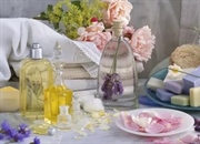 عطر جامد خانگی: آسان‌ترین دستور تهیه عطر جامد خوشبو + آموزش تصویری