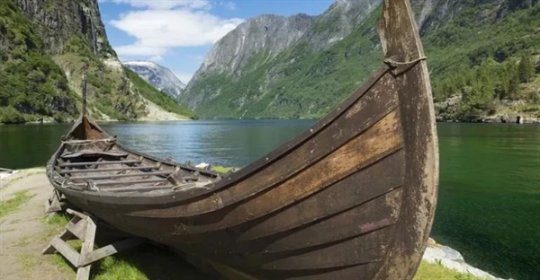 ساختار اجتماعی وایکینگ ها: طبقات، قدرت و اسطوره‌ها