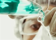 محلول اشباع چیست؟ تعریف، عوامل موثر و مثال‌های کاربردی