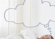 خواب REM چیست؟ تعریف، فواید و تاثیر آن بر حافظه و رویاها