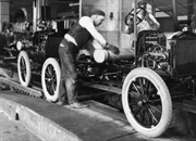 هنری فورد و خط تولید خودرو: انقلابی که جهان را دگرگون کرد