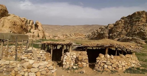 نوسنگی پیش از سفال: کشاورزی و زندگی در سپیده دم تمدن