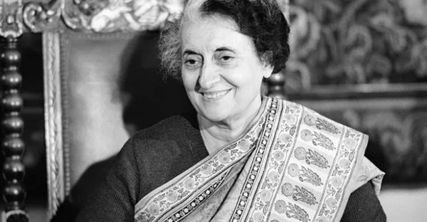 زندگینامه ایندیرا گاندی: از کودکی تا نخست وزیری و ترور