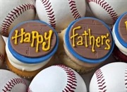 چه کسی روز پدر را اختراع کرد؟ تاریخچه، سنت‌ها و هدایای مورد علاقه پدران