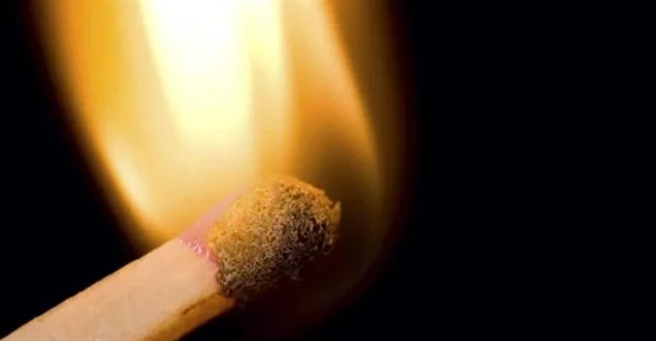 احتراق در شیمی: تعریف، مکانیسم و انواع سوختن