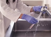 شستشوی اصولی ظروف شیشه ای آزمایشگاهی