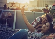 نسل هزاره کیست؟ تعریف، ویژگی‌ها و تاثیر آن‌ها بر محیط کار