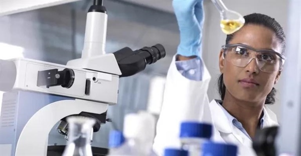 شیمی دارویی چیست؟ تعریف، کاربردها و آینده شغلی