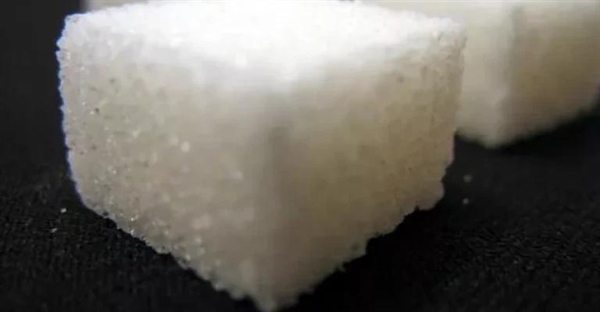 مولالیته چیست و چگونه محاسبه می‌شود؟ (به همراه مثال)