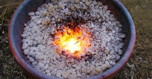 واکنش ترمیت چیست؟ از اکسید آهن و آلومینیوم تا آتشی تماشایی 