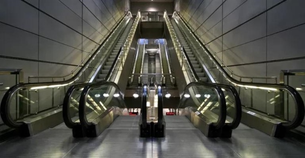 پله برقی: تاریخچه، ایمنی و باورهای غلط رایج