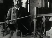 ادای احترام به بزرگان علم: عناصر شیمیایی نام‌گذاری شده به نام افراد