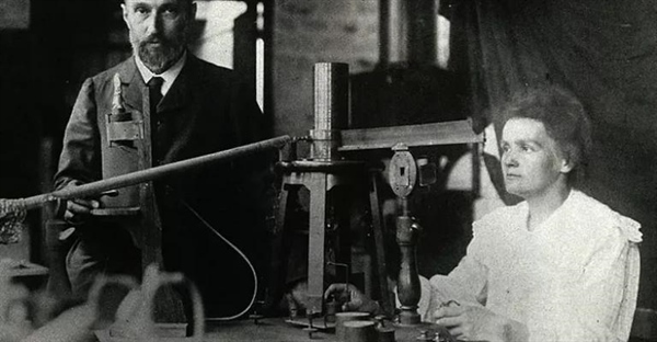 ادای احترام به بزرگان علم: عناصر شیمیایی نام‌گذاری شده به نام افراد