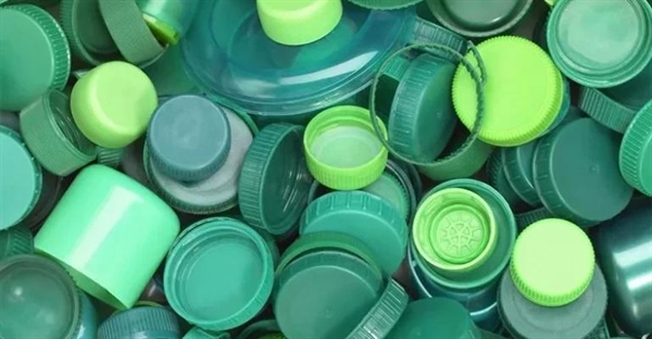 چرا درب‌های پلاستیکی در بازیافت دردسرسازند؟
